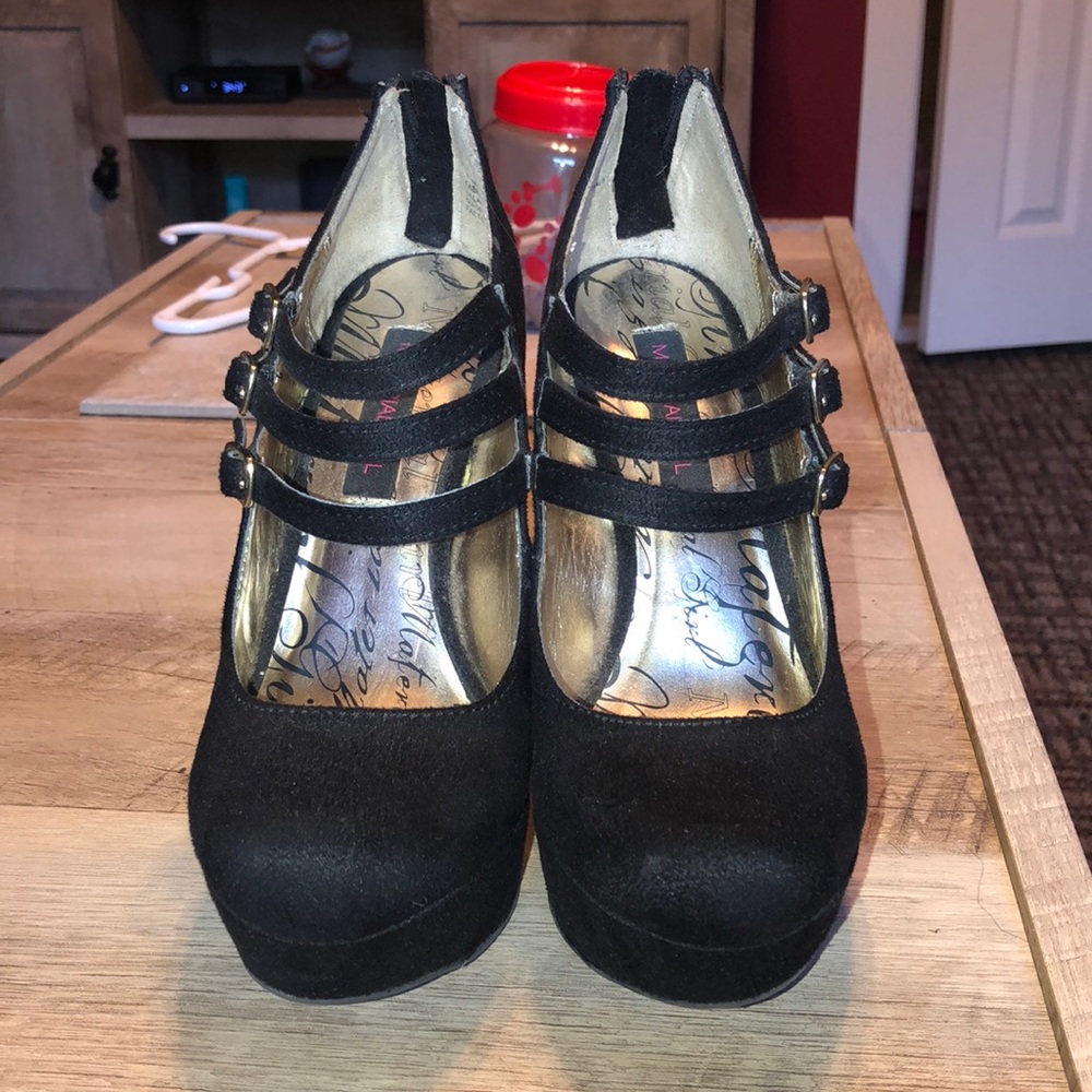 Black platform heels